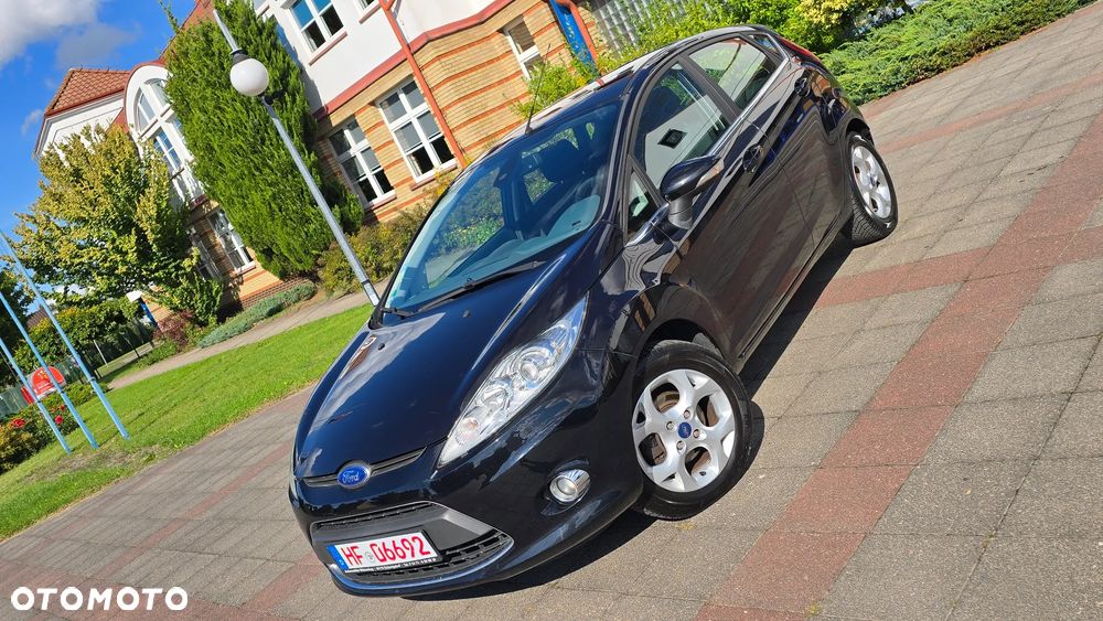 Ford Fiesta - 40