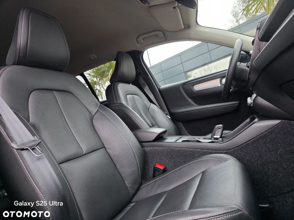 Volvo XC 40 D3 Momentum Pro - 33