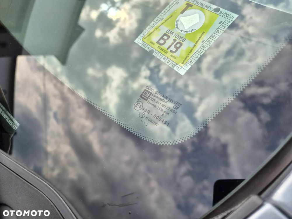 Opel Meriva - 12