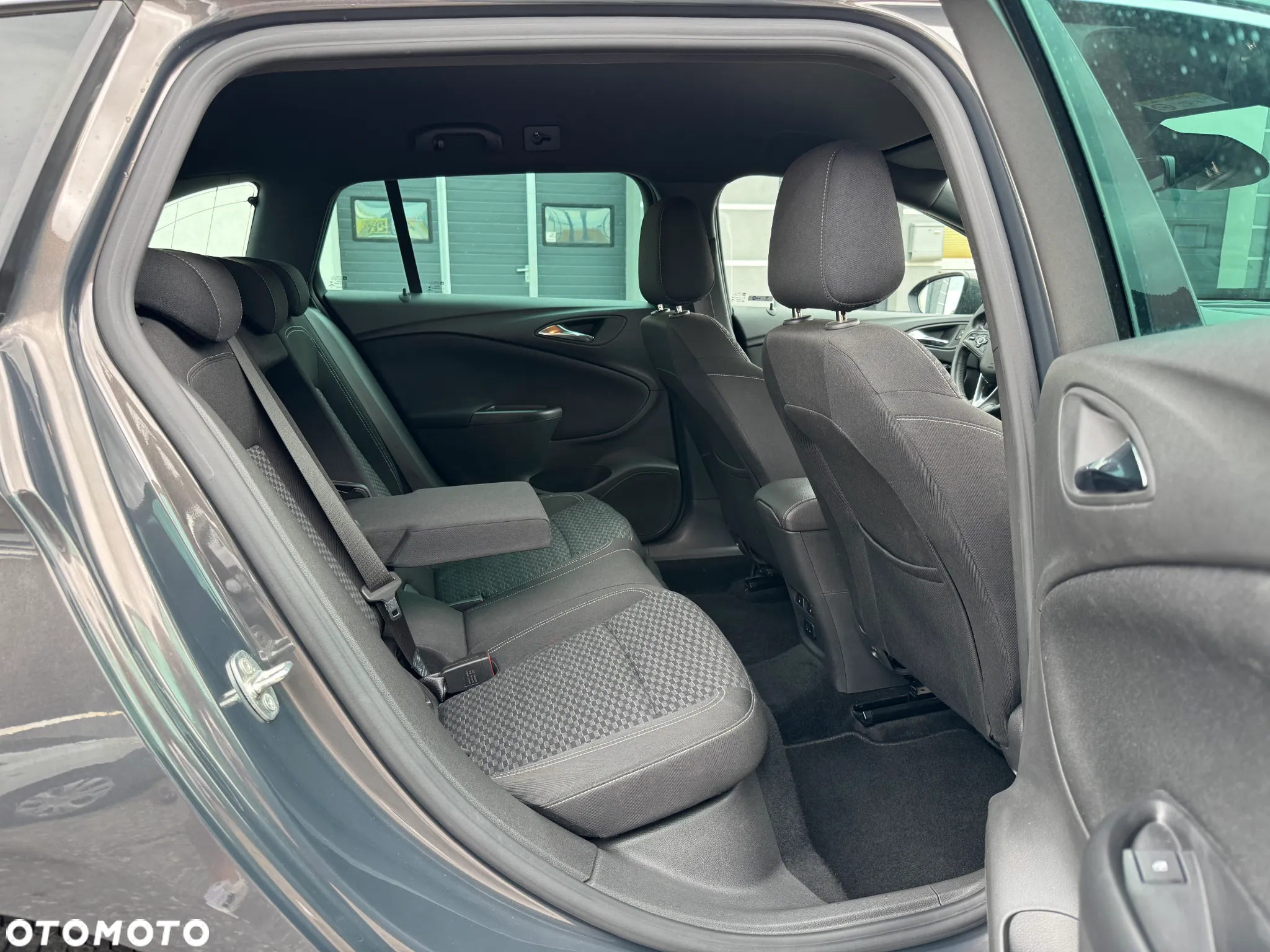 Opel Astra 1.4 Turbo Sports Tourer Dynamic - 36