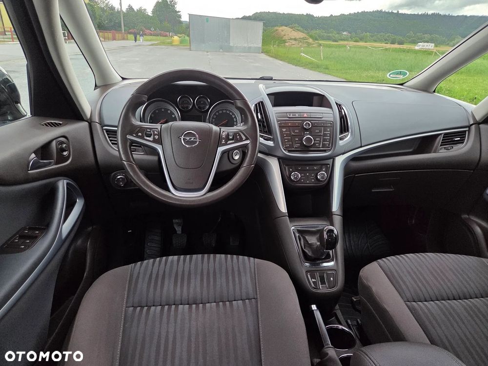 Opel Zafira 1.4 Turbo Business Edition - 19