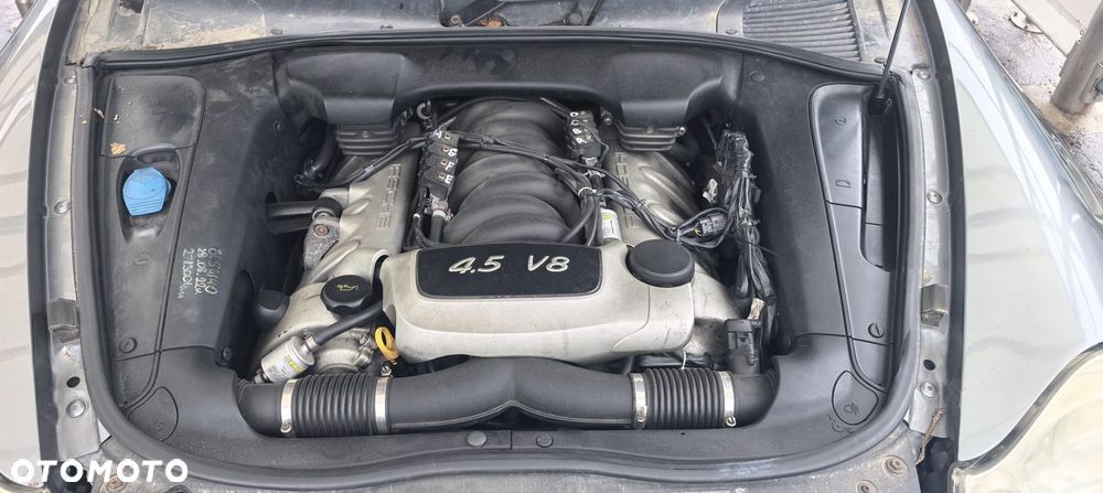 Porsche Cayenne - 20