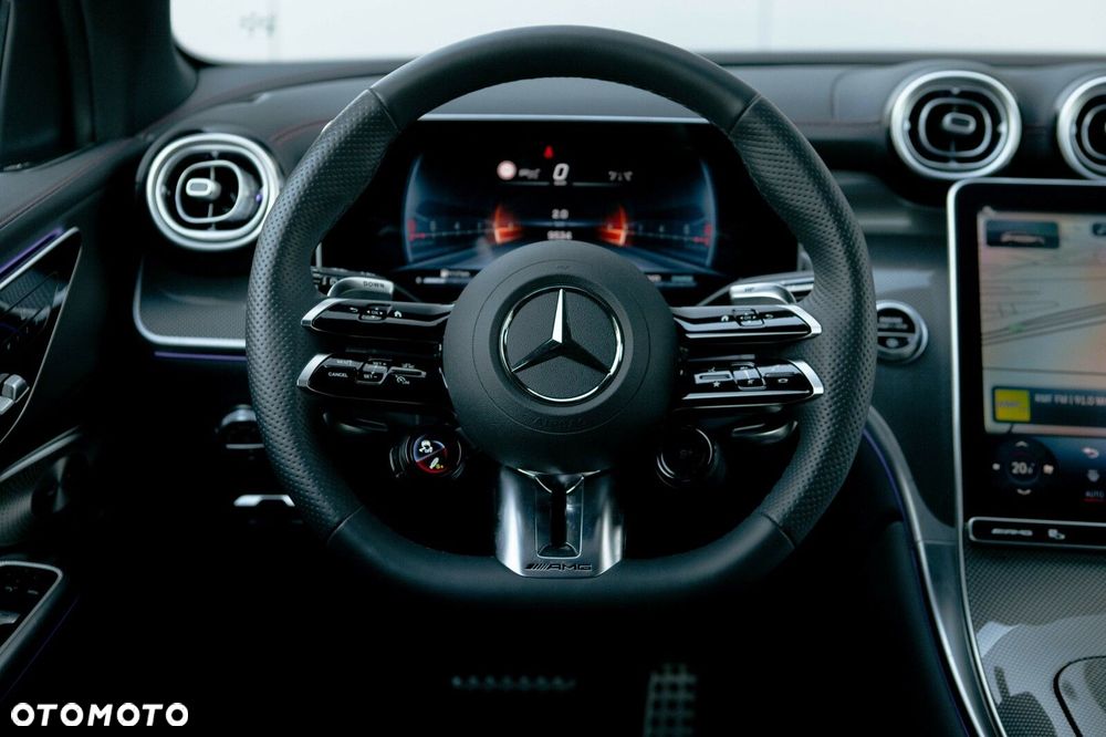Mercedes-Benz GLC - 30