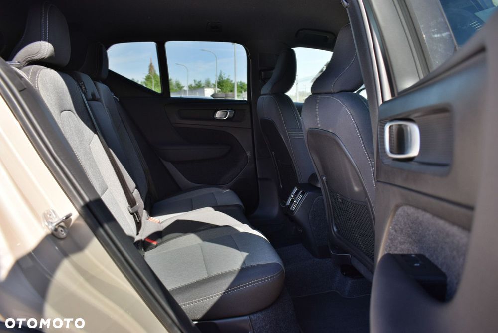 Volvo XC 40 - 22
