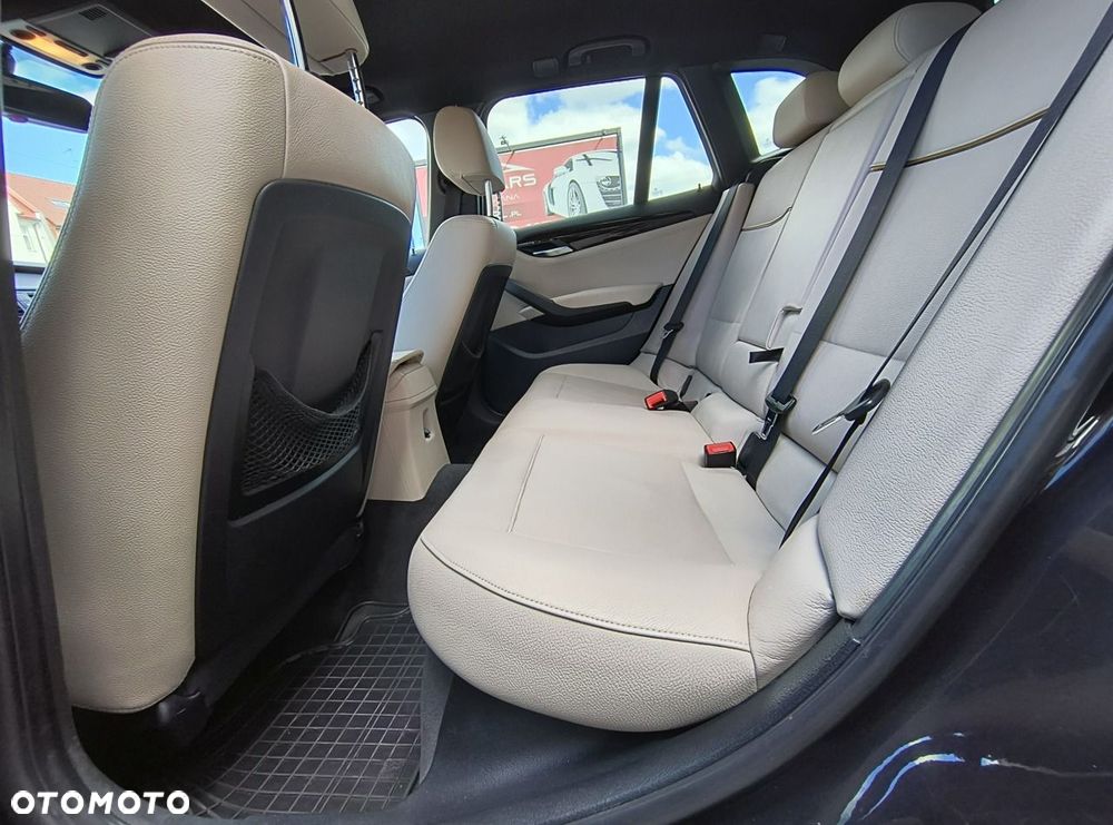 BMW X1 xDrive20d - 13