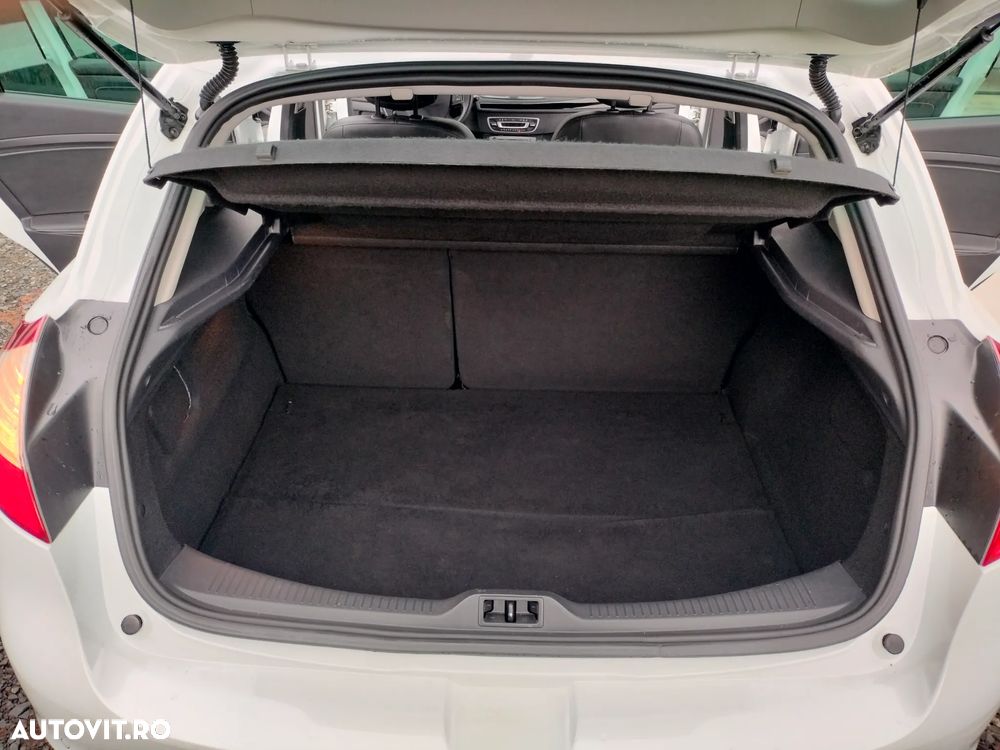 Renault Megane ENERGY TCe 130 Start & Stop Bose Edition - 13