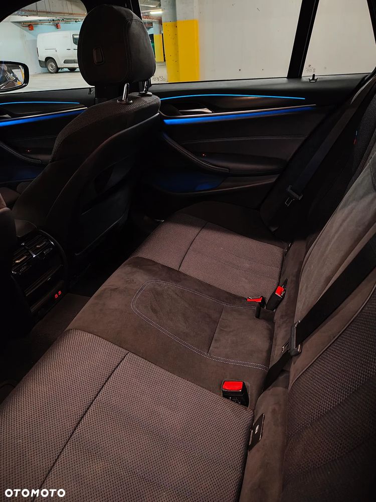 BMW Seria 5 530e M Sport sport - 21