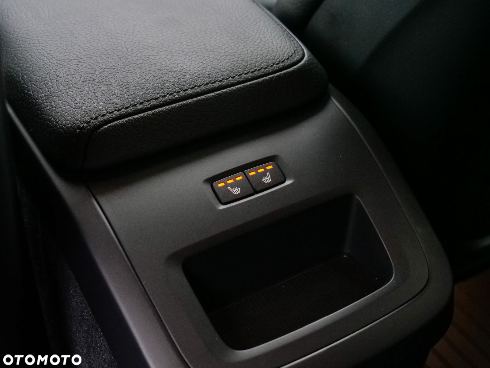 Volvo V60 Cross Country - 17
