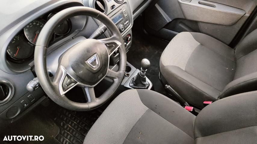 Dacia Lodgy dCi 90 Laureate - 4