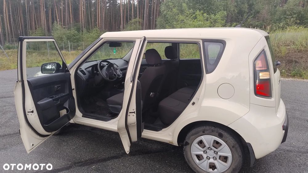 Kia Soul 1.6 L - 9