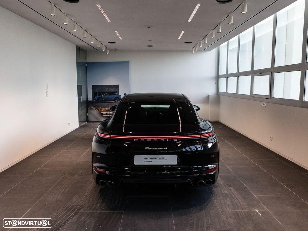 Porsche Panamera 4 E-Hybrid - 8
