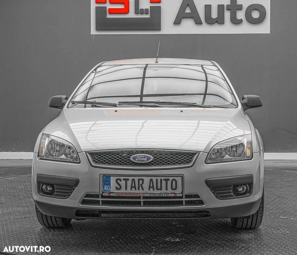 Ford Focus 1.6 16V Ambiente - 3