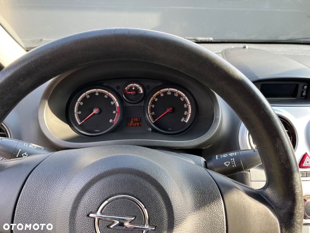 Opel Corsa - 7