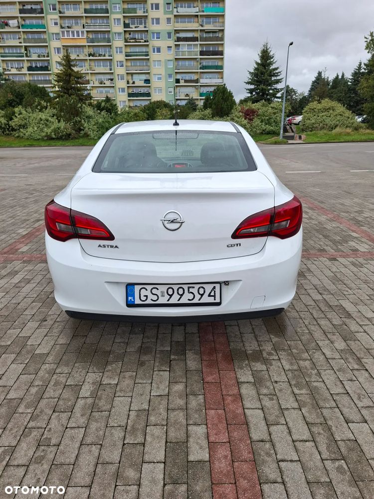 Opel Astra V 1.6 CDTI Dynamic S&S - 10