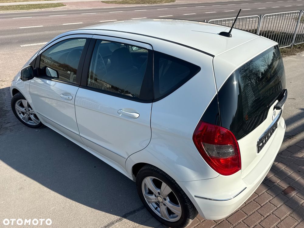 Mercedes-Benz Klasa A 180 Autotronic Avantgarde Special Edition - 21