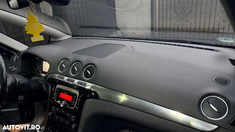 Ford S-Max 2.0 TDCi Powershift Titanium - 17