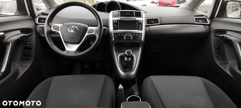 Toyota Verso 1.6 D-4D 7-Sitzer Start/Stop Skyview Edition - 23