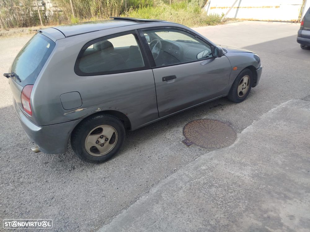 Mitsubishi Colt 1.3 GLX - 4