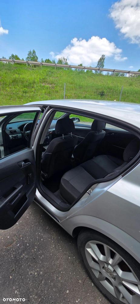 Opel Astra 1.4 Enjoy - 9