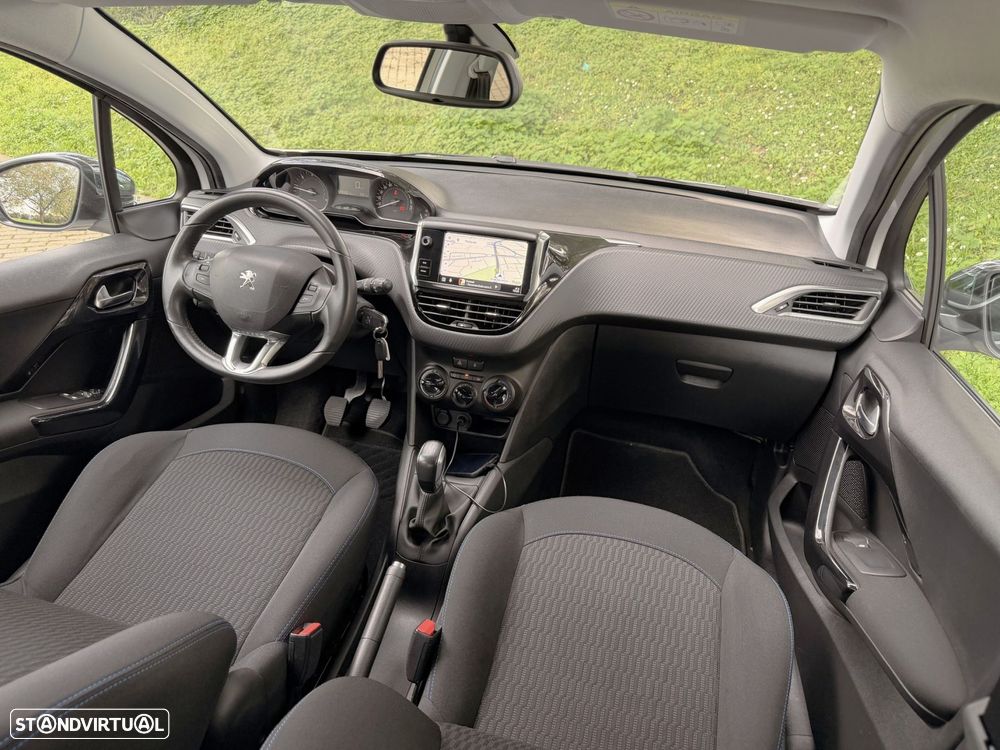 Peugeot 208 1.5 BlueHDi Signature - 19