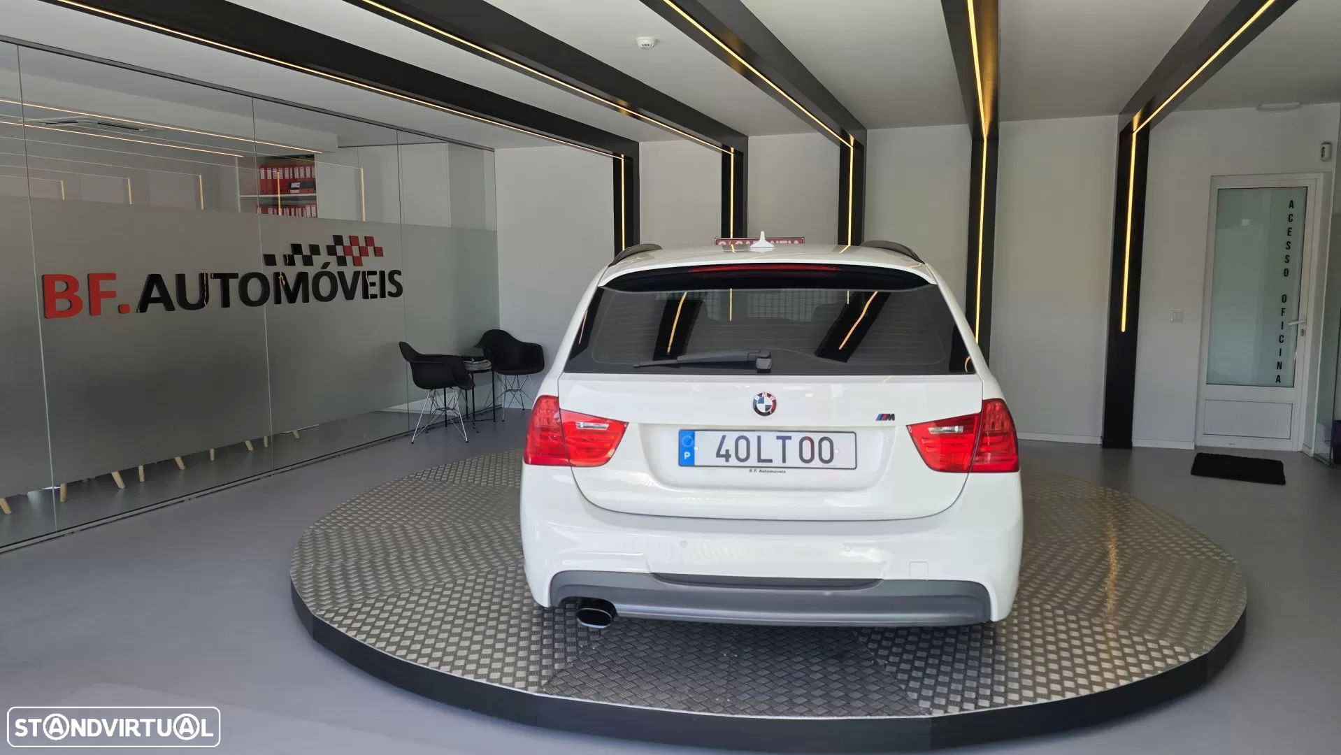 BMW 320 d Touring Pack M - 16