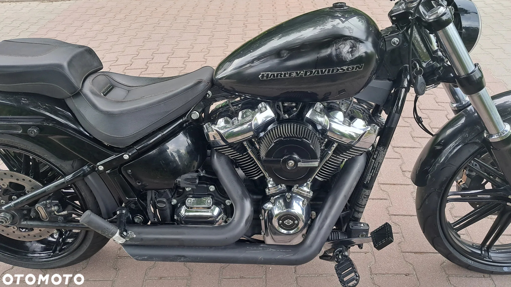 Harley-Davidson Softail Breakout - 15