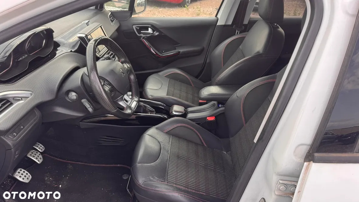 Peugeot 2008 PureTech 110 Stop&Start GT-Line Edition - 19