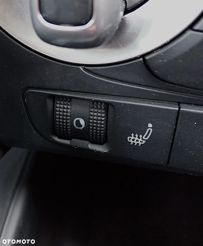 Audi A3 3-drzwiowe 1.6 Attraction - 22