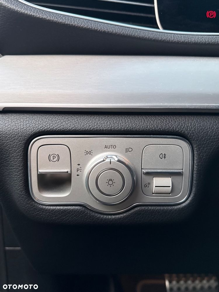 Mercedes-Benz GLE 300 d 4-Matic - 22