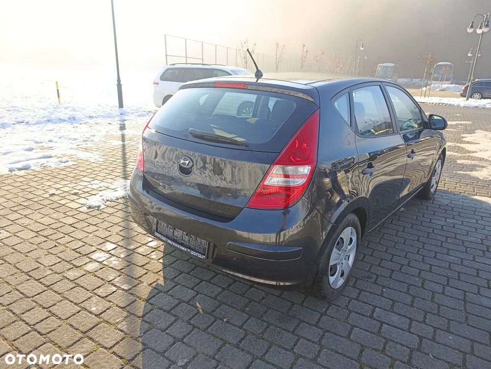 Hyundai i30 1.6 CRDi Classic - 10