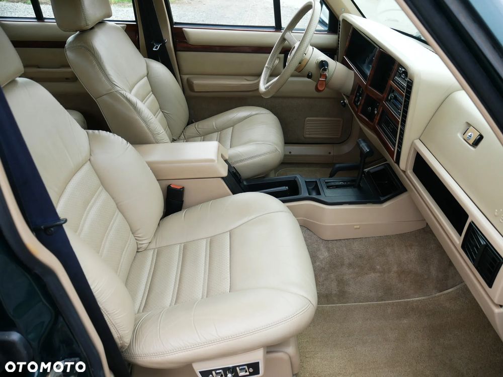 Jeep Cherokee 4.0 Limited - 19