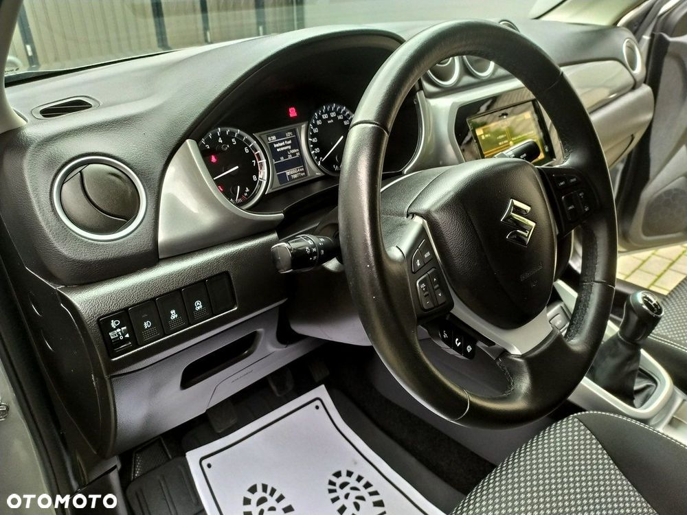 Suzuki Vitara - 16