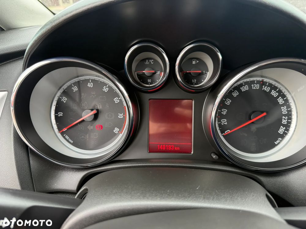 Opel Astra 1.4 T Cosmo S&S EU6 - 26