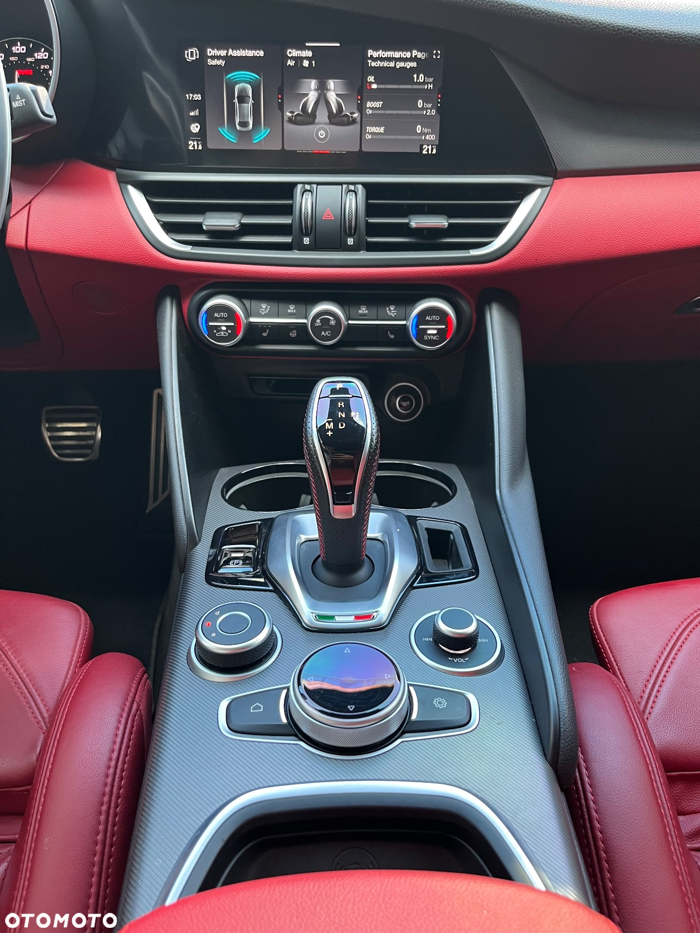 Alfa Romeo Giulia 2.0 Turbo 16V AT8 Veloce Ti - 28