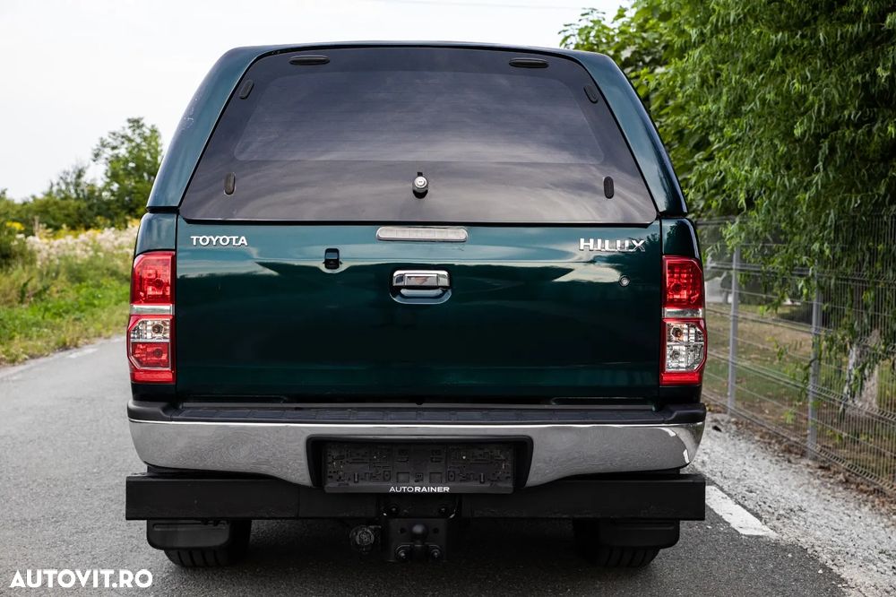 Toyota Hilux 4x4 Double Cab DPF Autm. Executive - 13