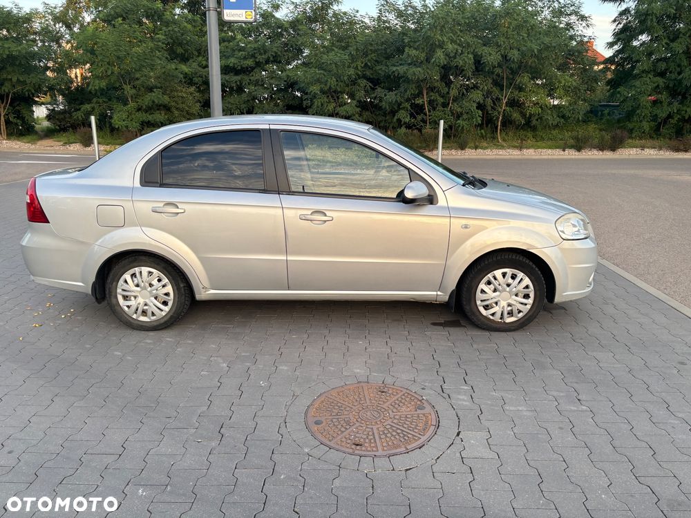 Chevrolet Aveo - 6