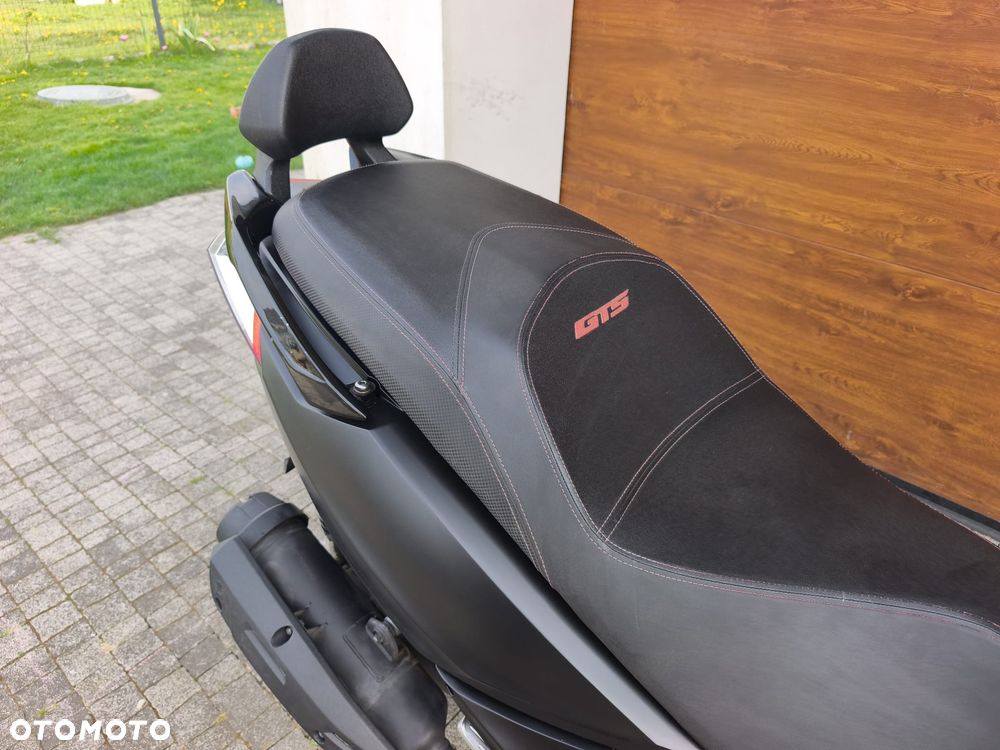 SYM GTS - 29