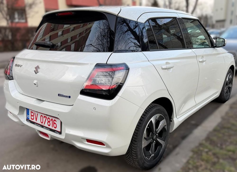Suzuki Swift 1.2 Dualjet 12V MHEV CVT Spirit - 4