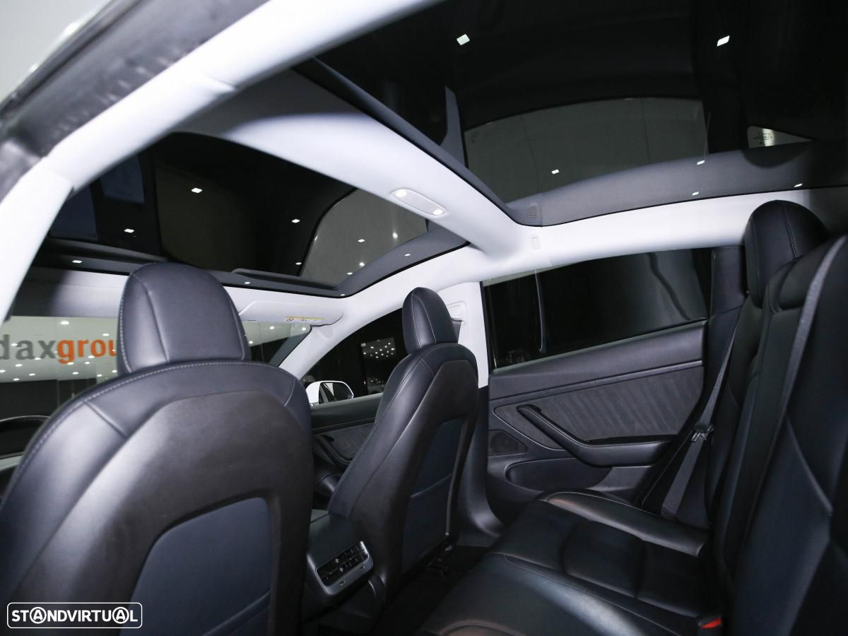 Tesla Model 3 Long-Range RWD - 11