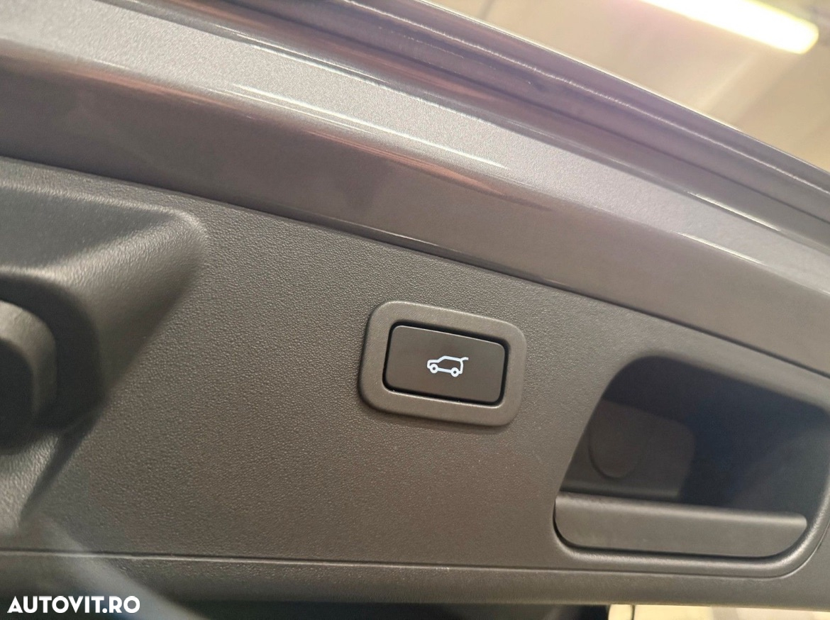 Jaguar E-Pace D200 AWD - 12