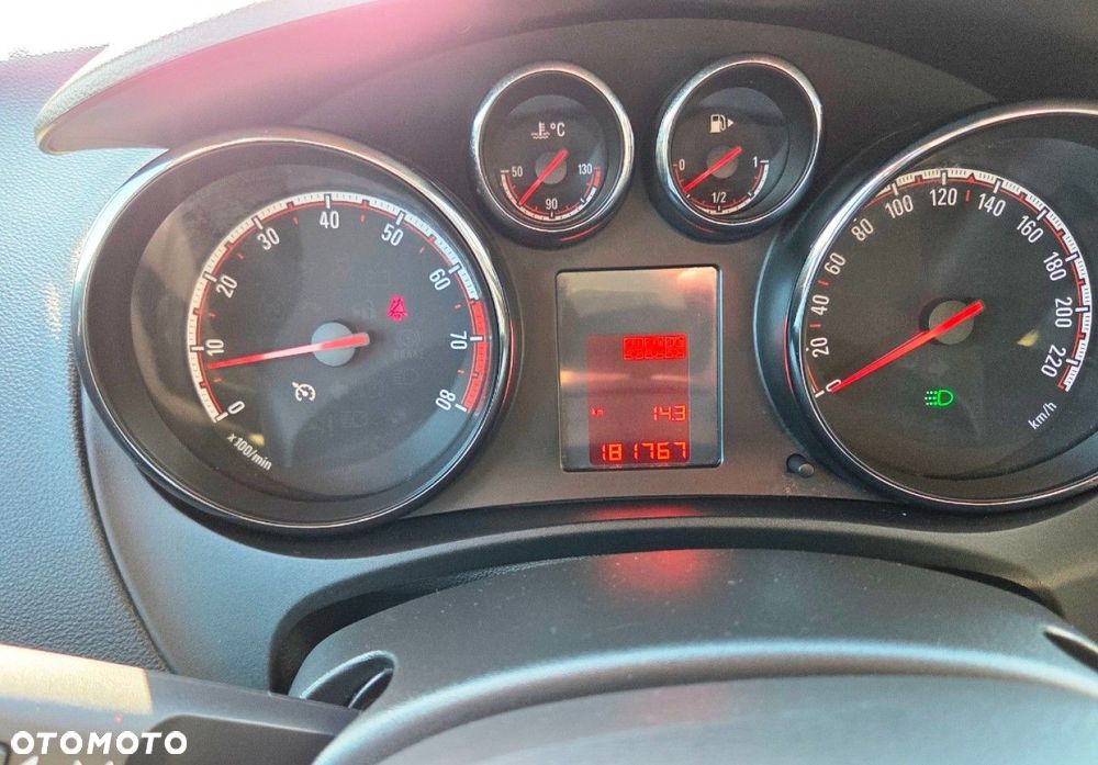 Opel Meriva - 11