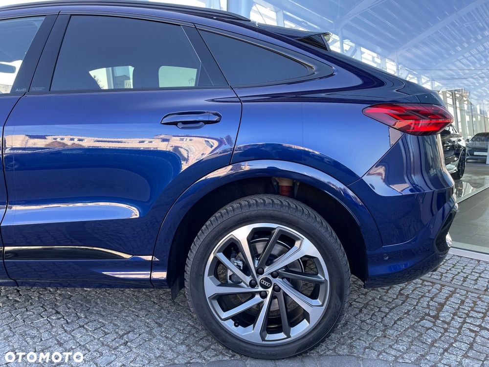 Audi Q5 Sportback - 3