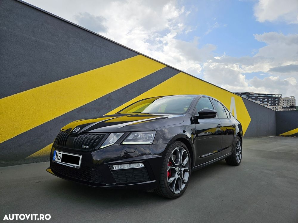 Skoda Octavia 2.0 TDI DSG 4X4 RS - 1
