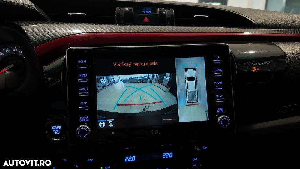 Toyota Hilux 2.8D 204CP 4x4 Double Cab AT GR Sport II - 34