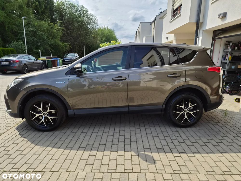 Toyota RAV4 Hybrid Premium 4x2 - 31