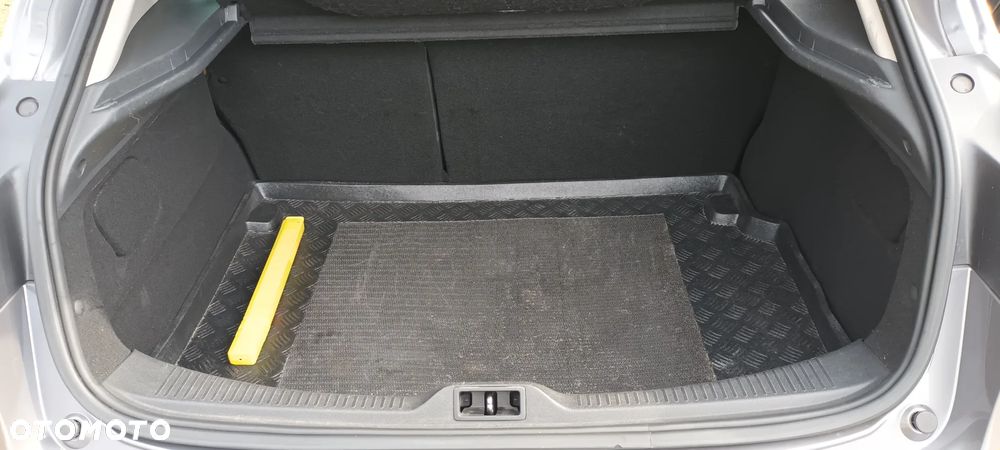 Renault Megane 1.6 16V Exception - 11