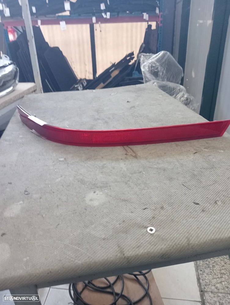 Farolim nevoeiro direito refletor Mercedes-Benz R-Class W251, V251 06 - / A2518200274 - 1