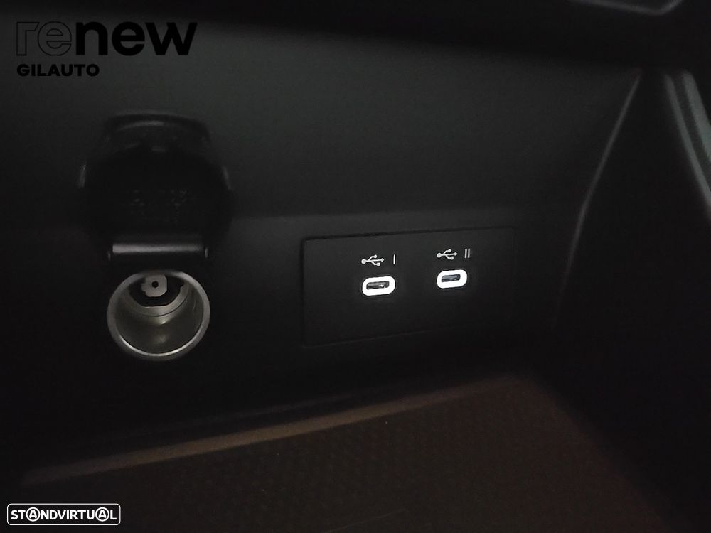 Renault Captur 1.0 TCe Equilibre Bi-Fuel - 26
