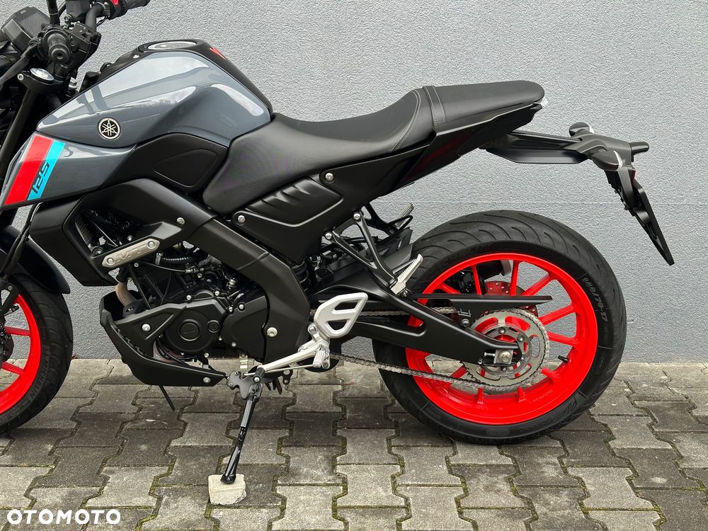 Yamaha MT - 8