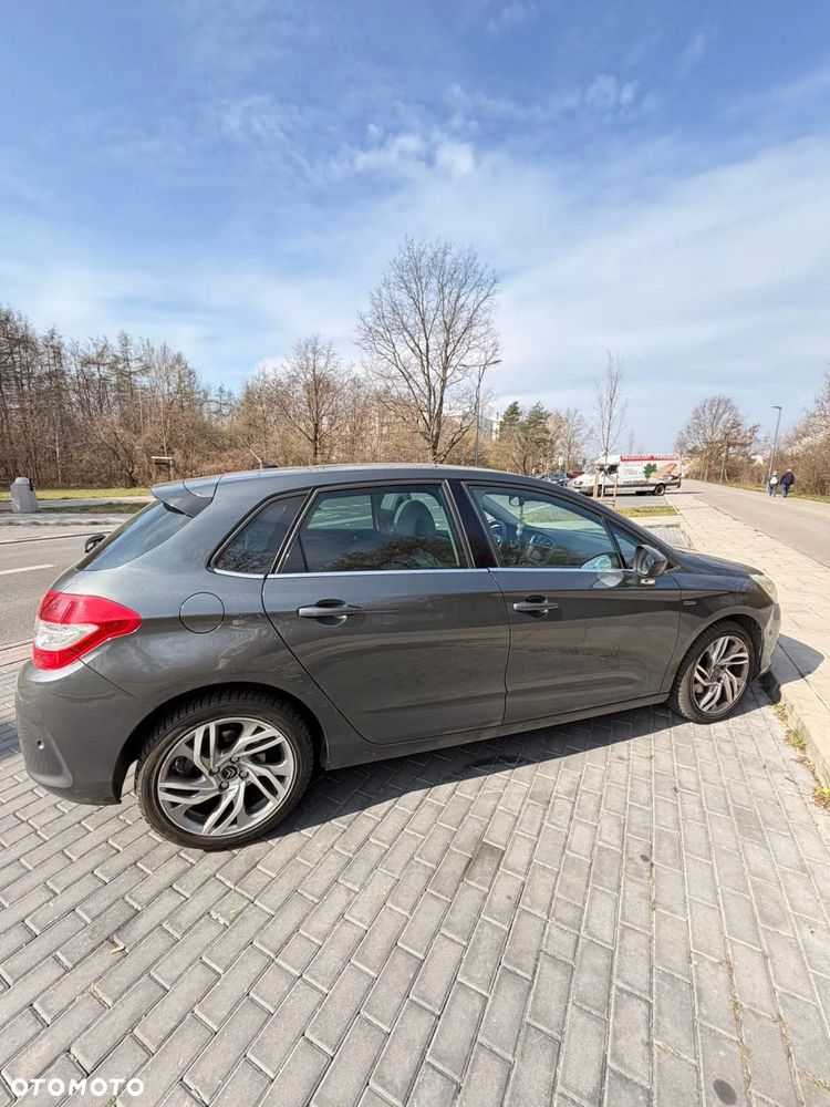 Citroën C4 HDi 150 Exclusive - 3